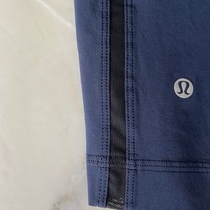 Men’s Lululemon Athletic Shorts Navy Large